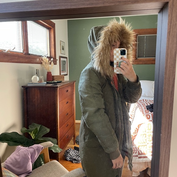 Abercrombie Coat - Picture 15 of 16